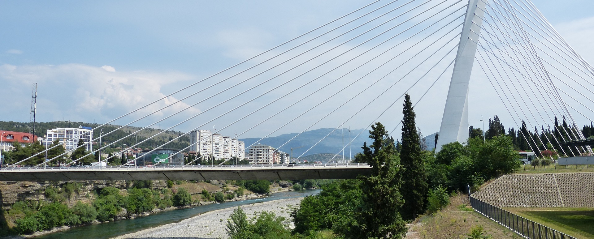 Rent a car Montenegro | Prirodna Mineralna Prolom Voda